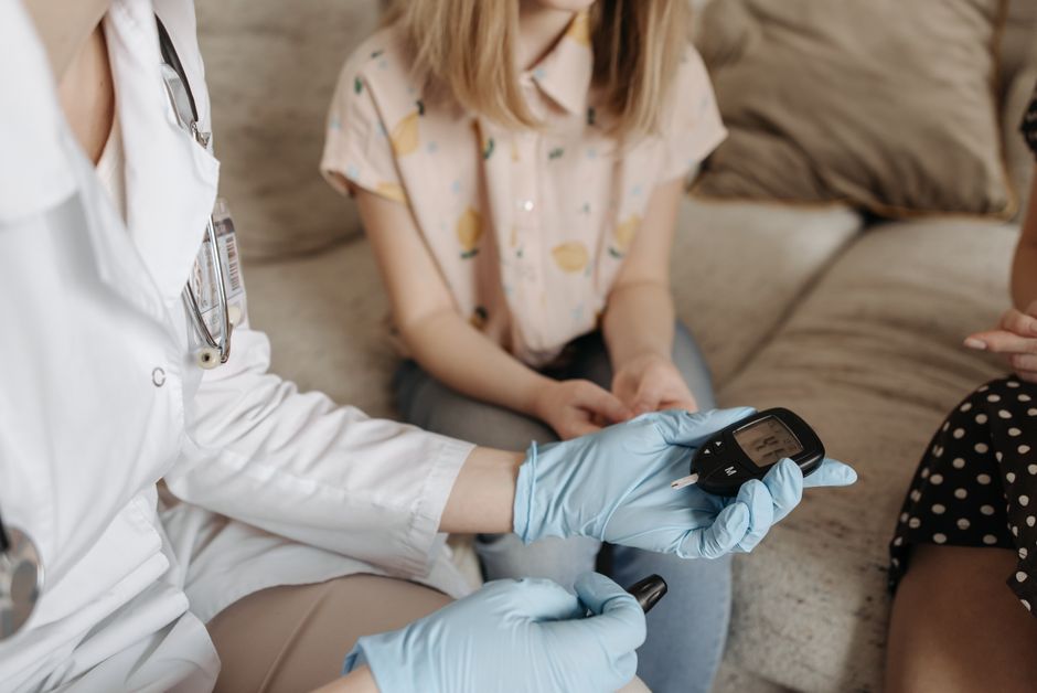 Blood Sugar Management: Diet, Exercise, and Supplement Support